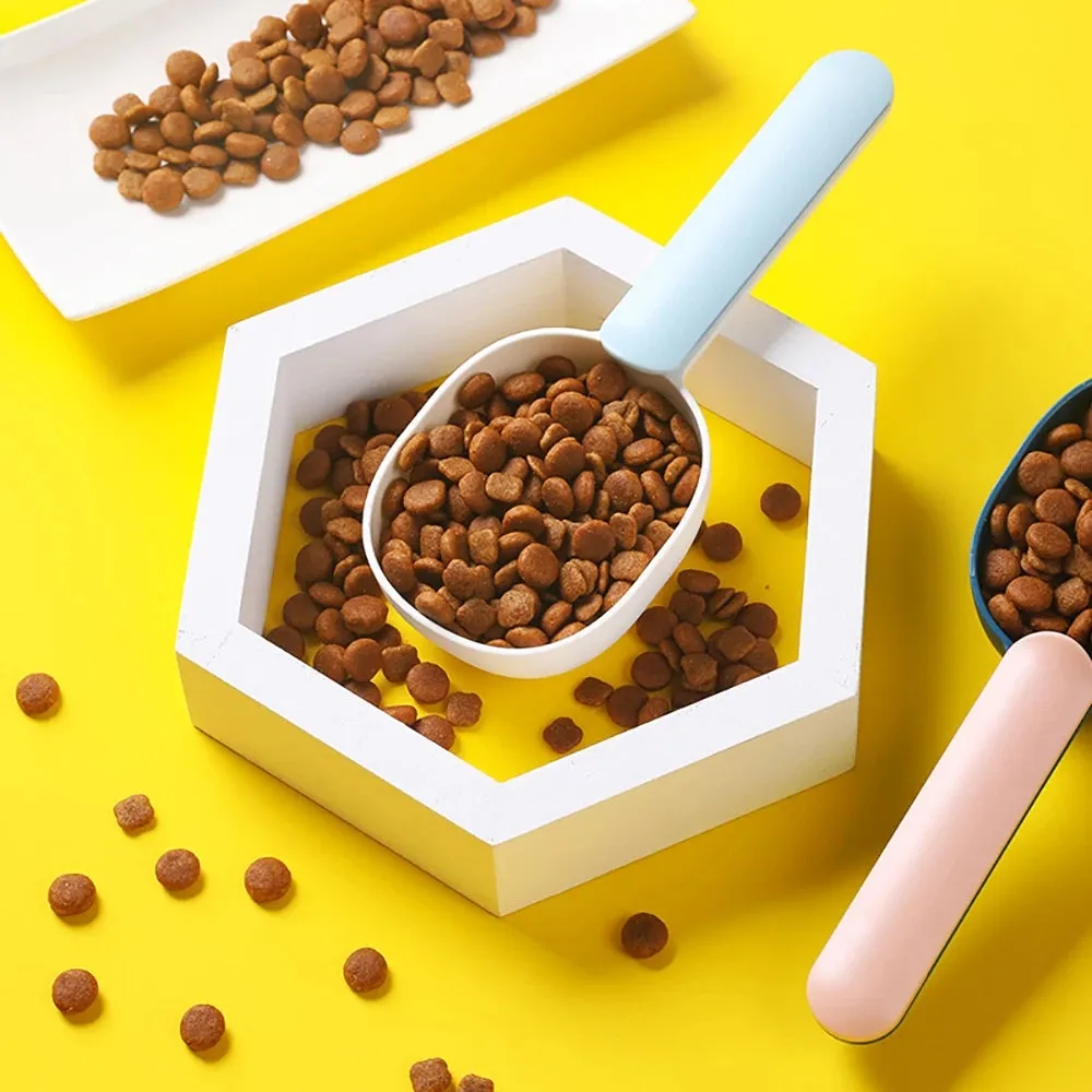 Multifunctional  and dog food spoon pet feeding spoon with sealed bag creative clip measuring cup arc design pet supplies