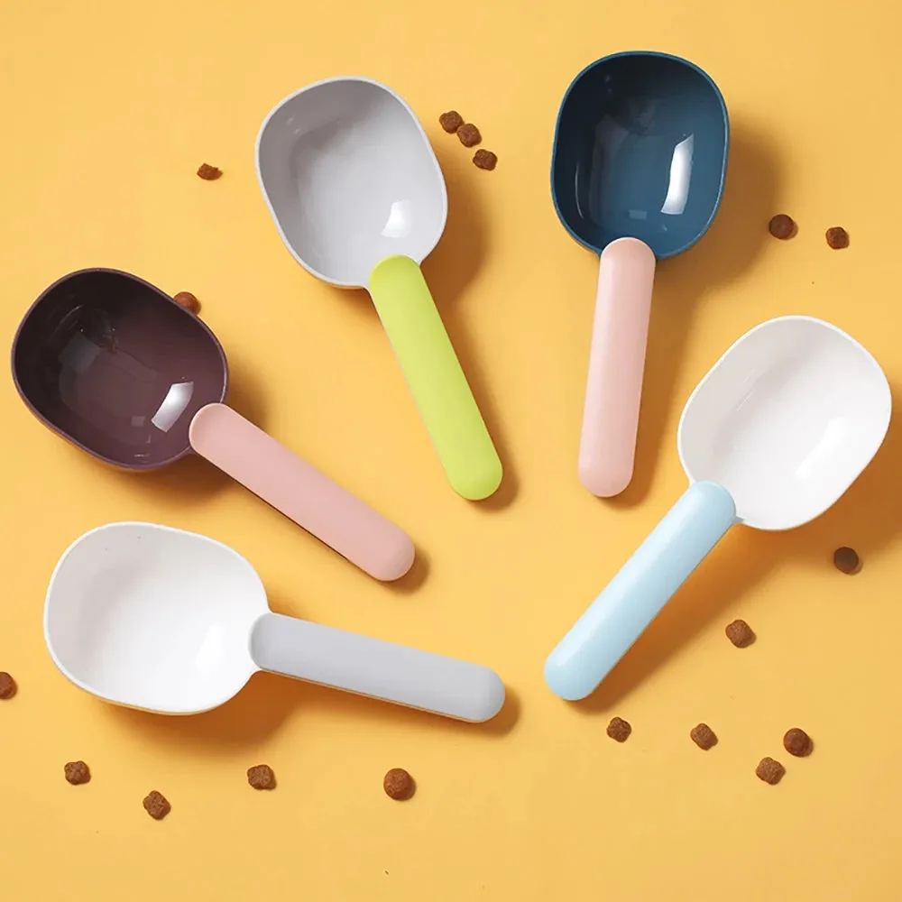 Multifunctional  and dog food spoon pet feeding spoon with sealed bag creative clip measuring cup arc design pet supplies